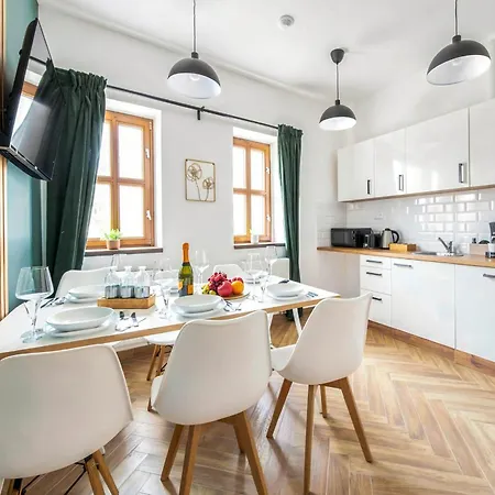 Castle Charm By Wagnerstays Apartament